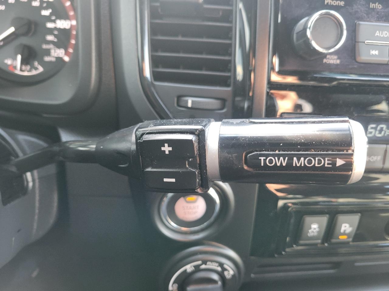 Nissan Titan 4x4 Crew Cab PRO-4X 2021