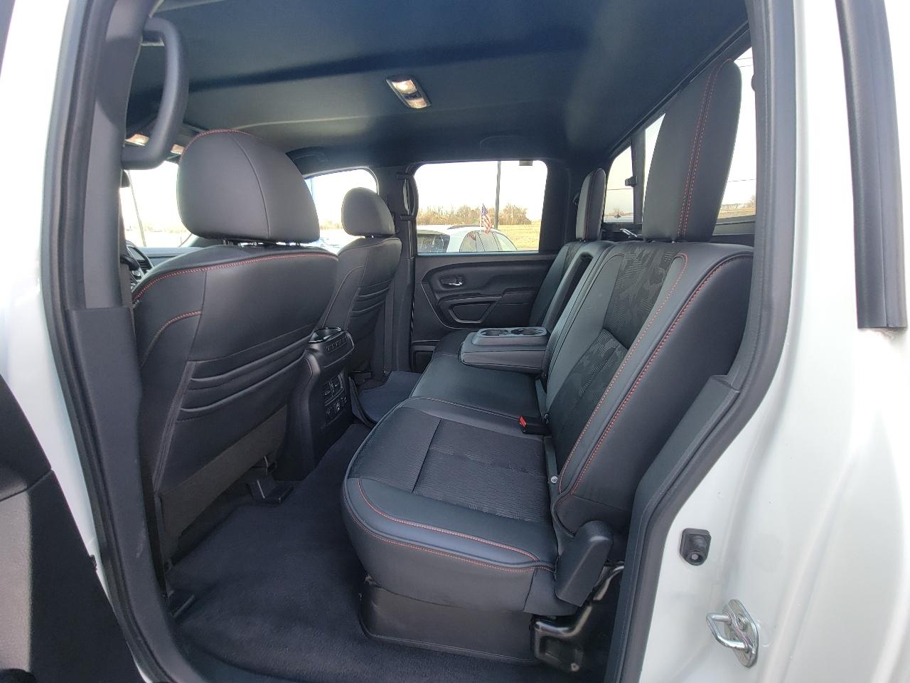 Nissan Titan 4x4 Crew Cab PRO-4X 2021