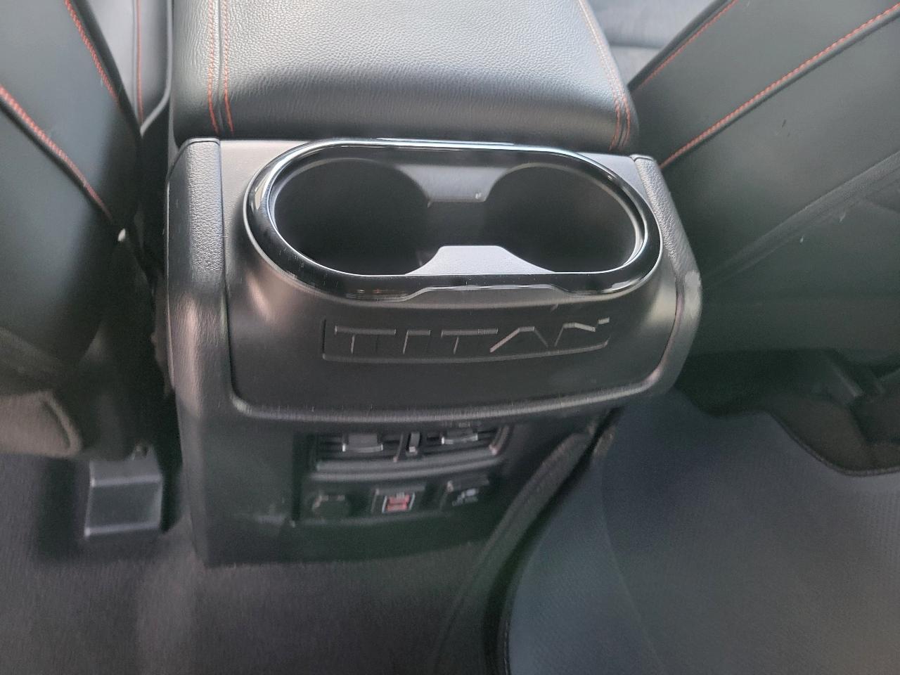 Nissan Titan 4x4 Crew Cab PRO-4X 2021