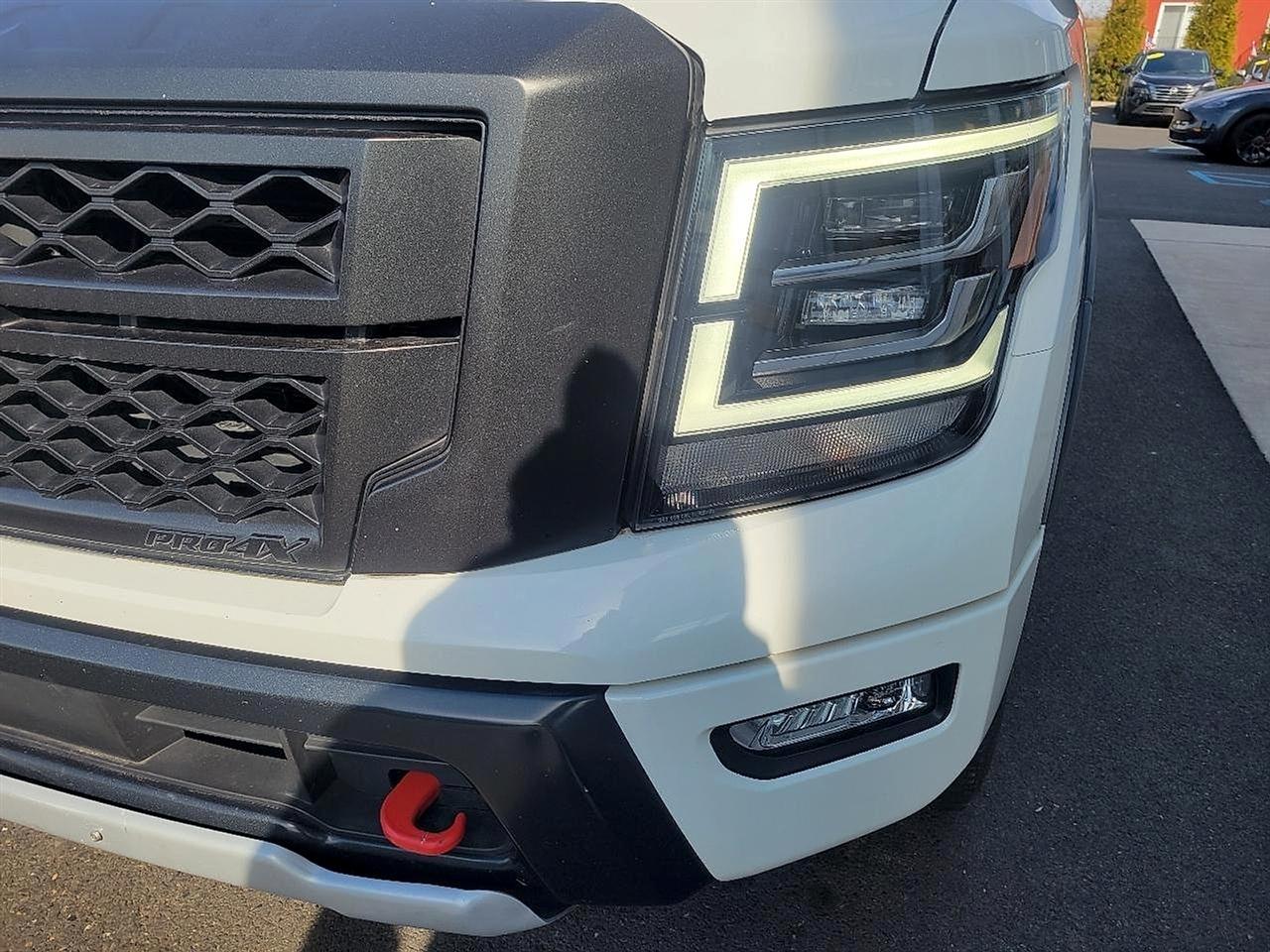 Nissan Titan 4x4 Crew Cab PRO-4X 2021