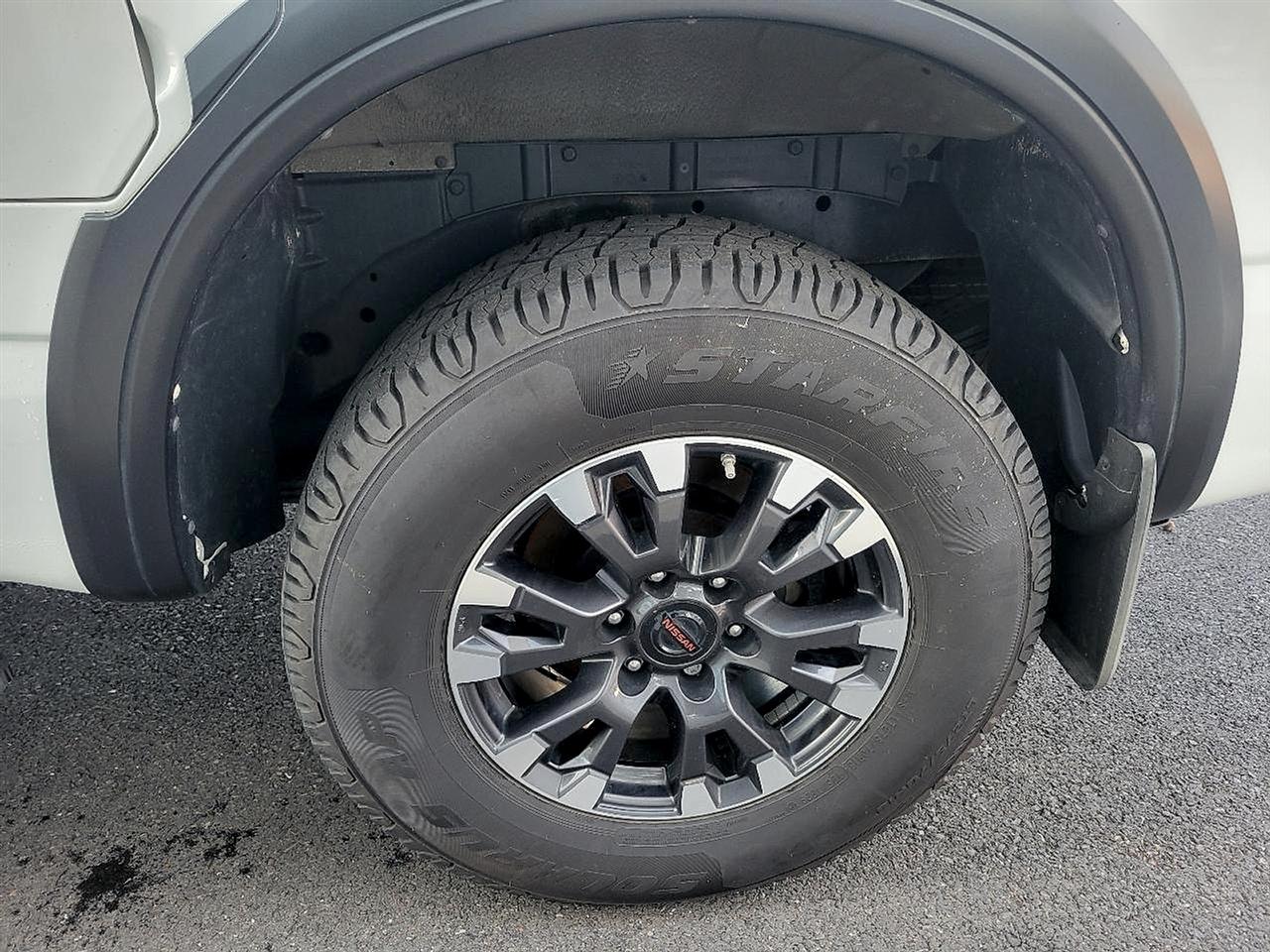 Nissan Titan 4x4 Crew Cab PRO-4X 2021
