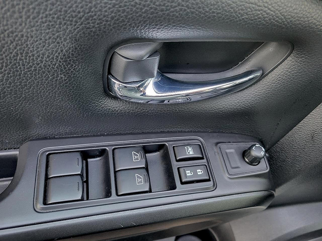 Nissan Titan 4x4 Crew Cab PRO-4X 2021
