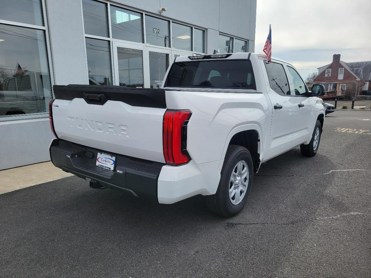 Toyota Tundra 2WD SR CrewMax 5.5' Bed (Natl) 2026