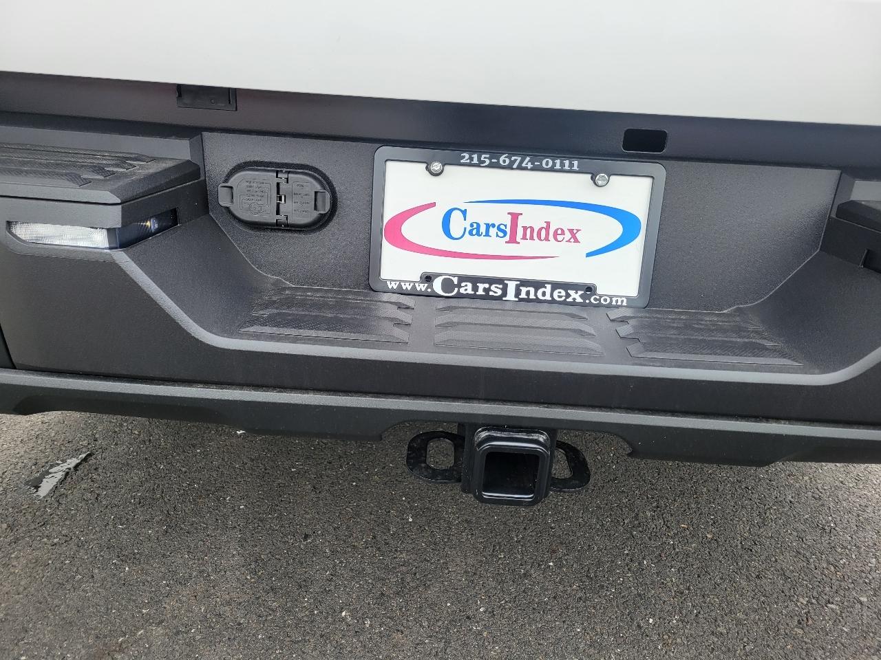 Toyota Tundra 2WD SR CrewMax 5.5' Bed (Natl) 2026