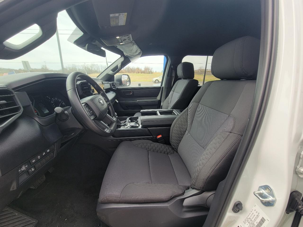 Toyota Tundra 2WD SR CrewMax 5.5' Bed (Natl) 2026