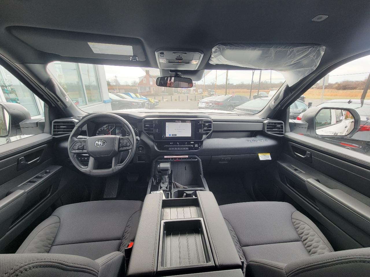 Toyota Tundra 2WD SR CrewMax 5.5' Bed (Natl) 2026