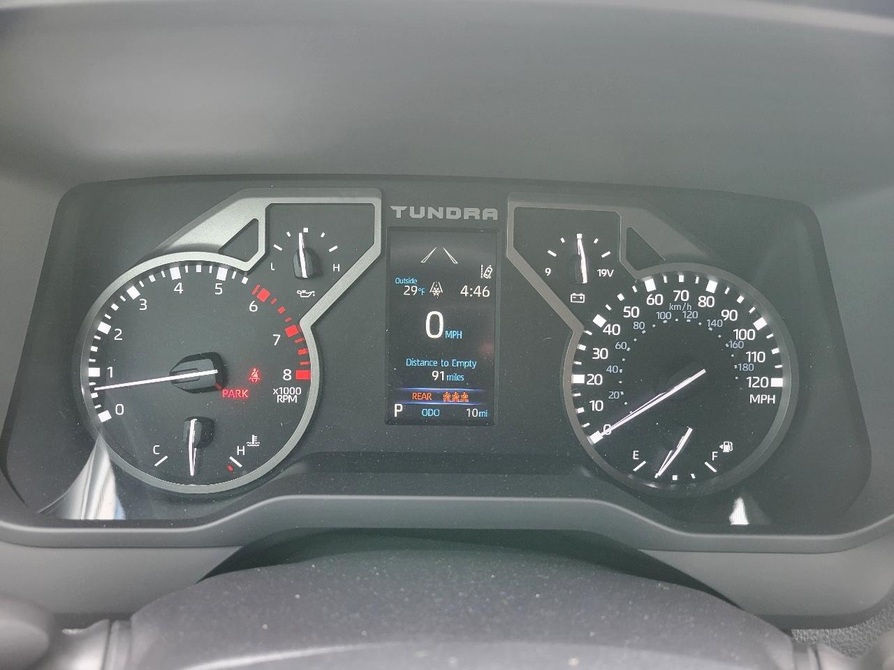 Toyota Tundra 2WD SR CrewMax 5.5' Bed (Natl) 2026