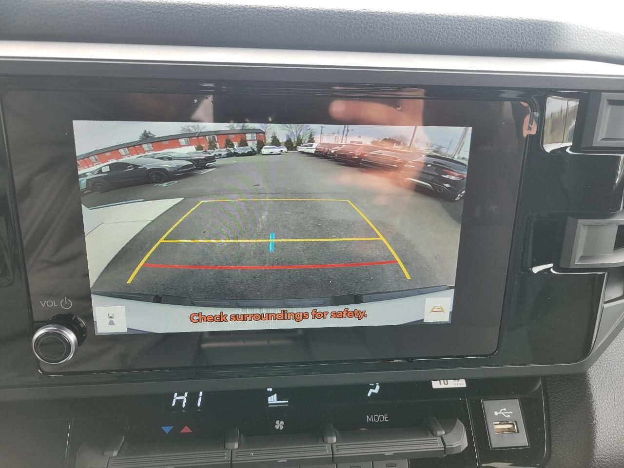 Toyota Tundra 2WD SR CrewMax 5.5' Bed (Natl) 2026