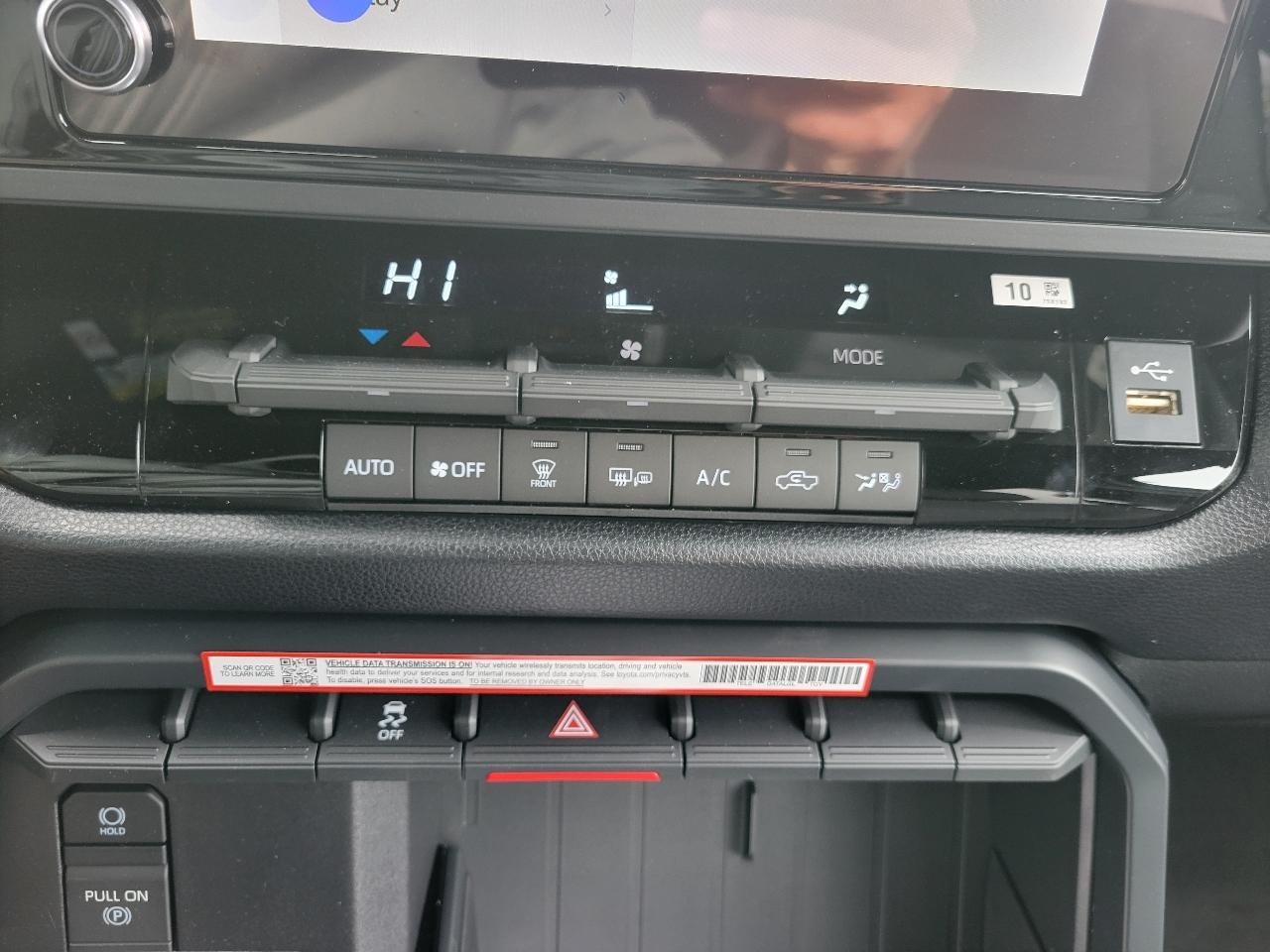 Toyota Tundra 2WD SR CrewMax 5.5' Bed (Natl) 2026