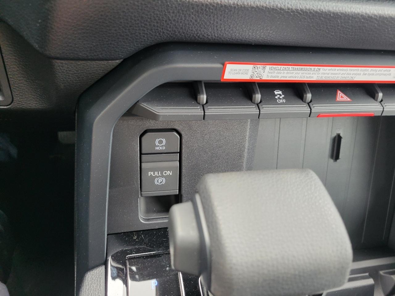 Toyota Tundra 2WD SR CrewMax 5.5' Bed (Natl) 2026