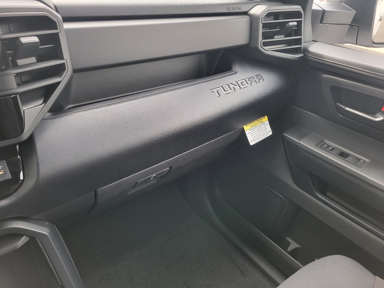 Toyota Tundra 2WD SR CrewMax 5.5' Bed (Natl) 2026