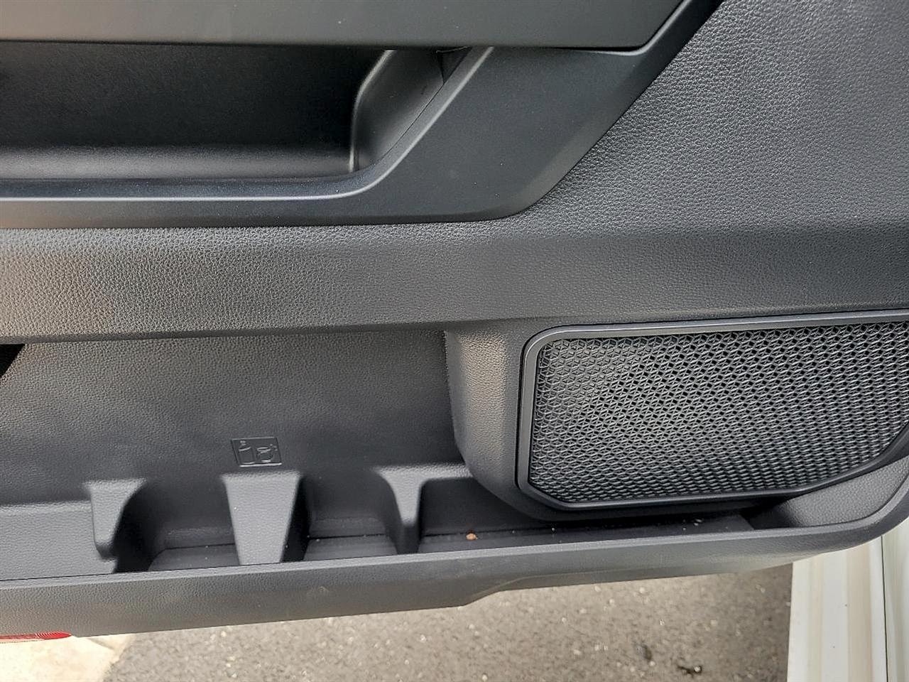 Toyota Tundra 2WD SR CrewMax 5.5' Bed (Natl) 2026