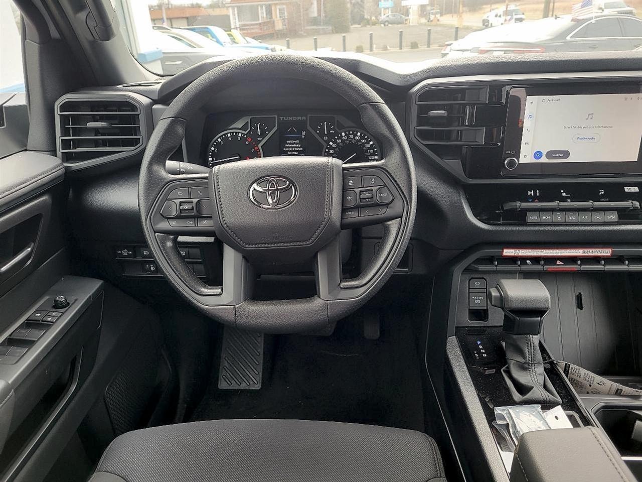 Toyota Tundra 2WD SR CrewMax 5.5' Bed (Natl) 2026