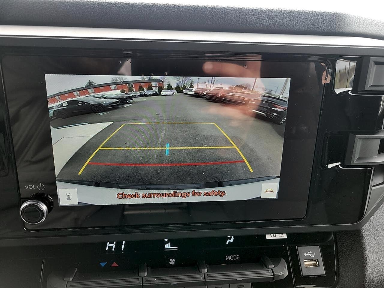 Toyota Tundra 2WD SR CrewMax 5.5' Bed (Natl) 2026
