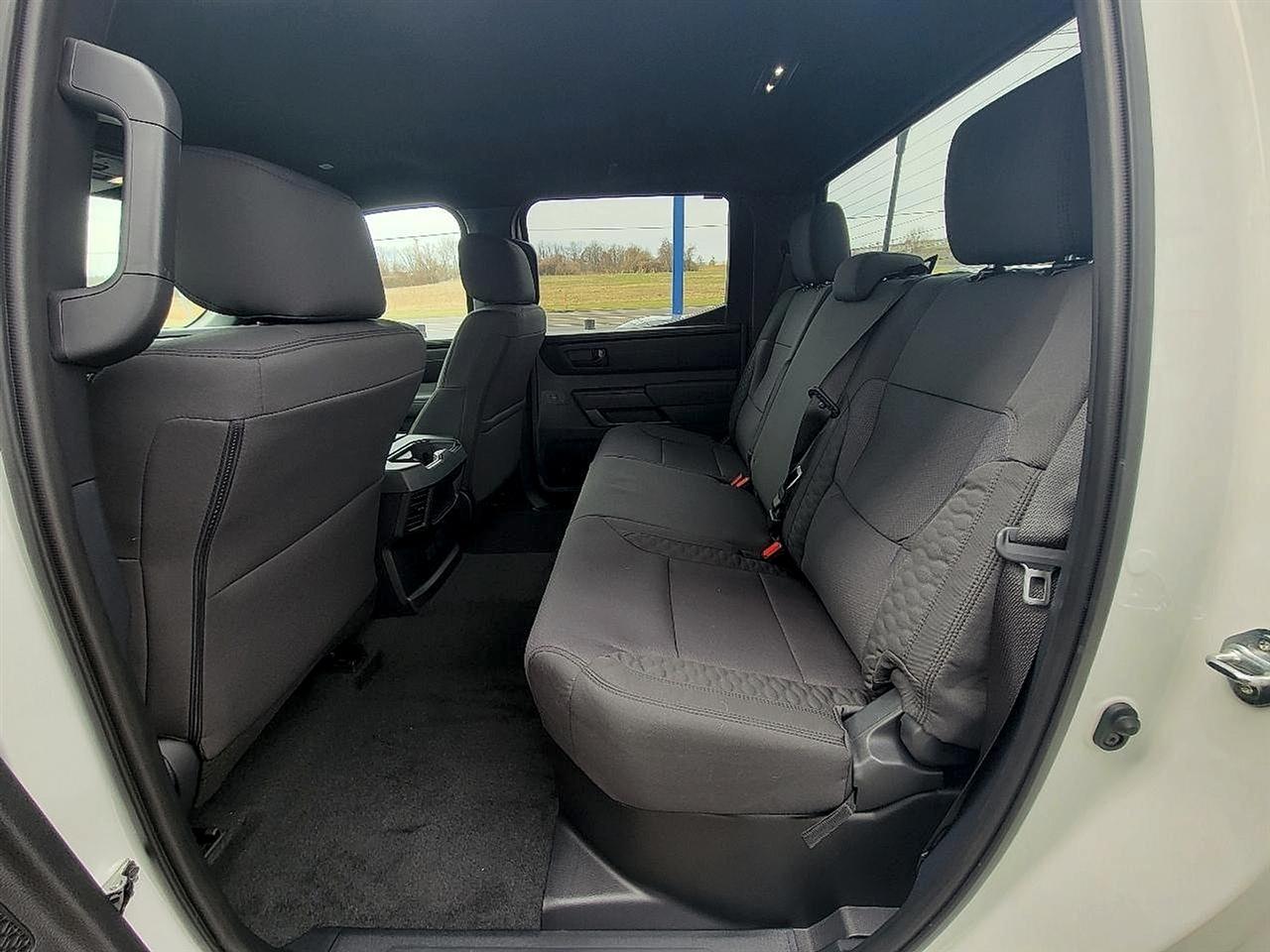 Toyota Tundra 2WD SR CrewMax 5.5' Bed (Natl) 2026