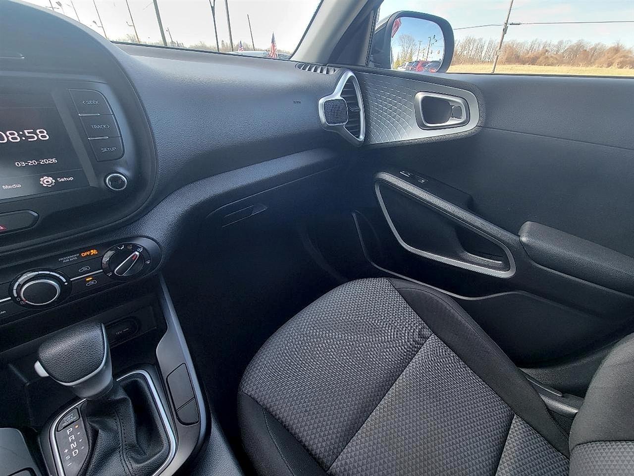 Kia Soul LX IVT 2023