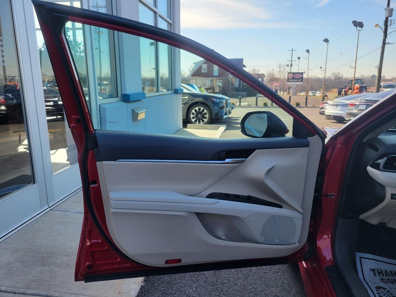 Toyota Camry LE Auto (Natl) 2023