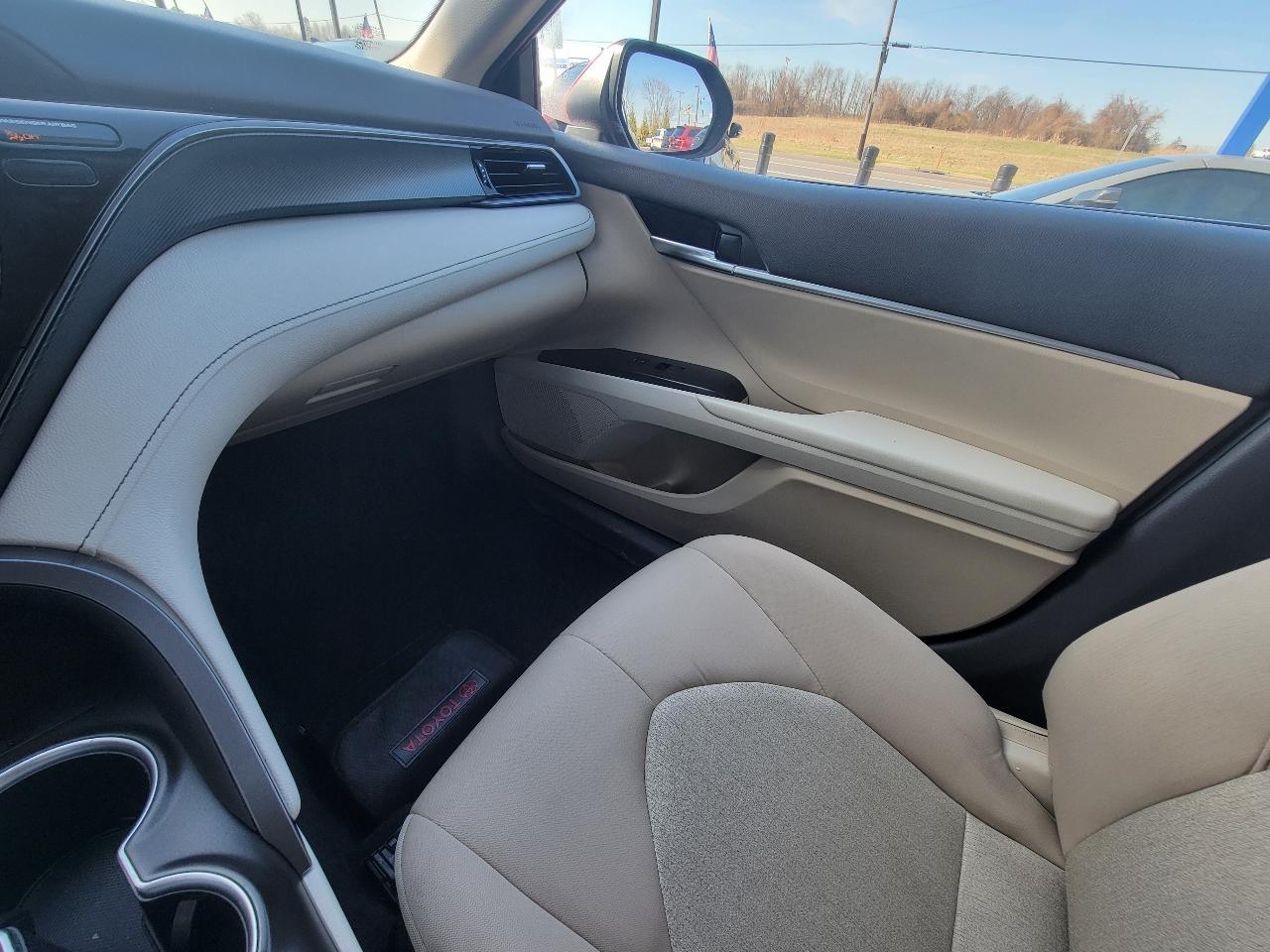 Toyota Camry LE Auto (Natl) 2023