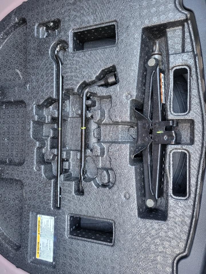 Toyota Camry LE Auto (Natl) 2023