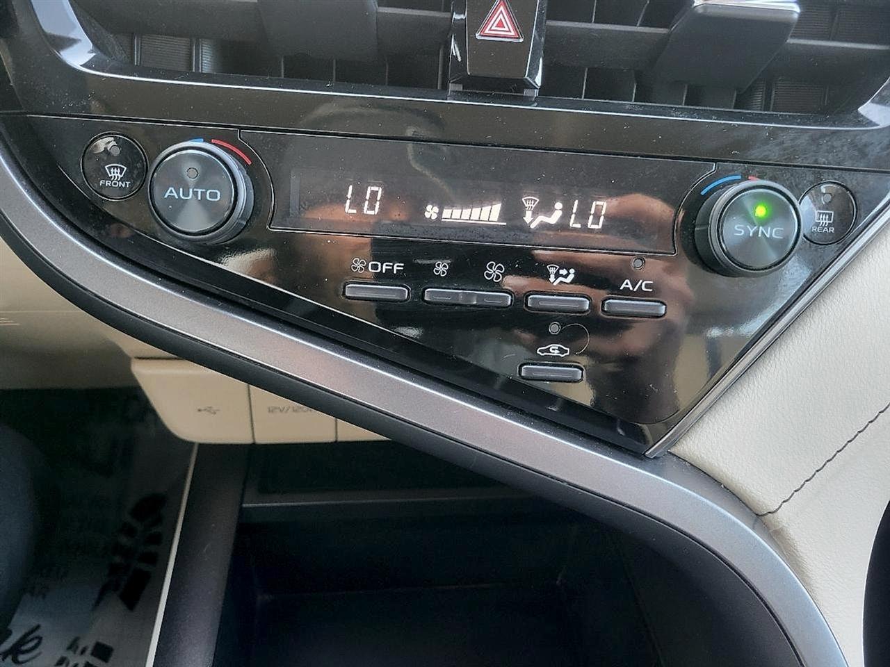 Toyota Camry LE Auto (Natl) 2023