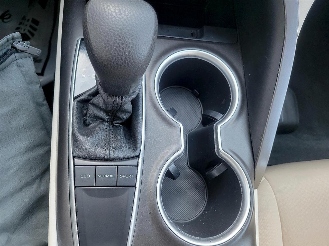 Toyota Camry LE Auto (Natl) 2023