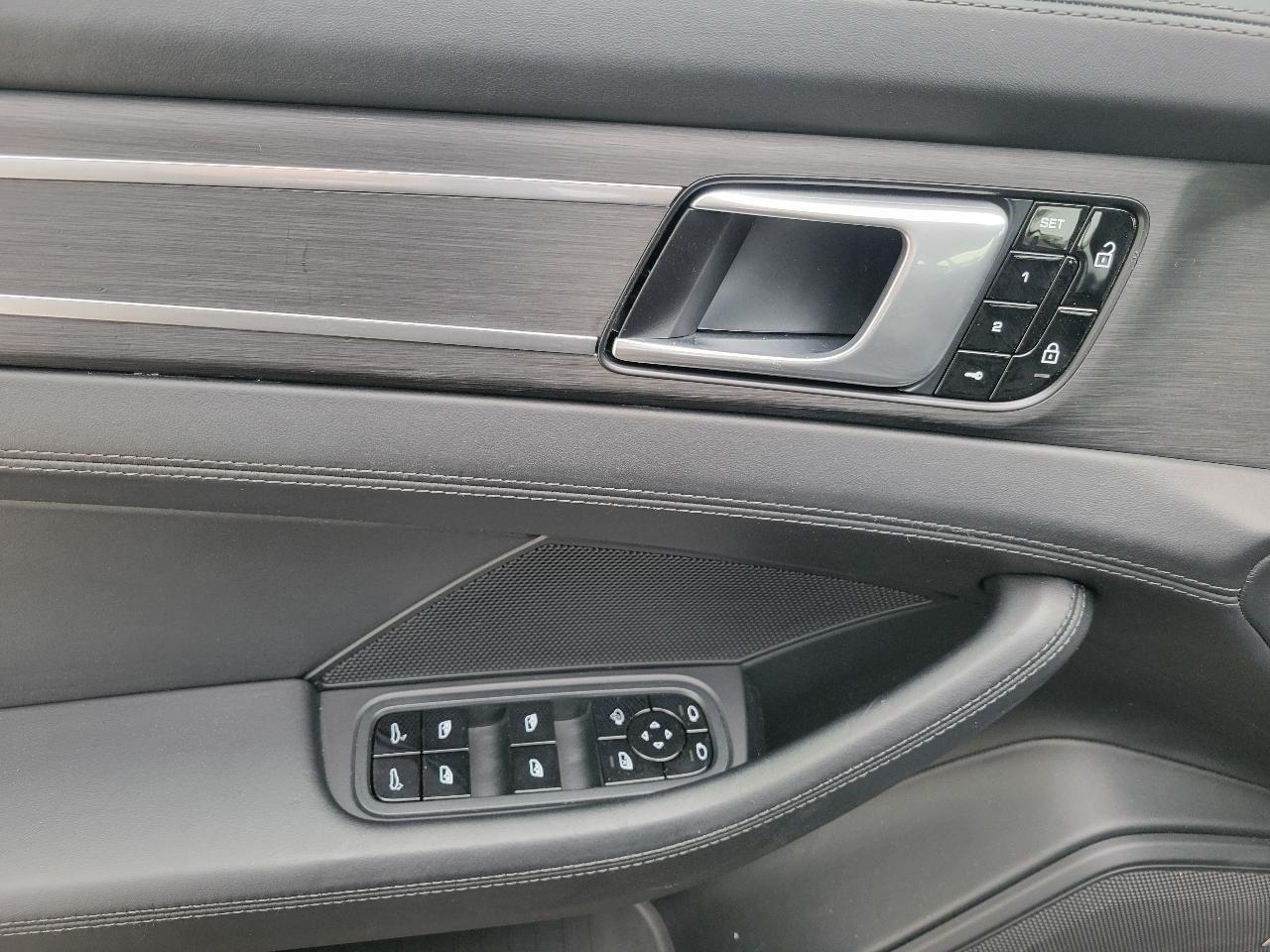 Porsche Panamera GTS AWD 2019