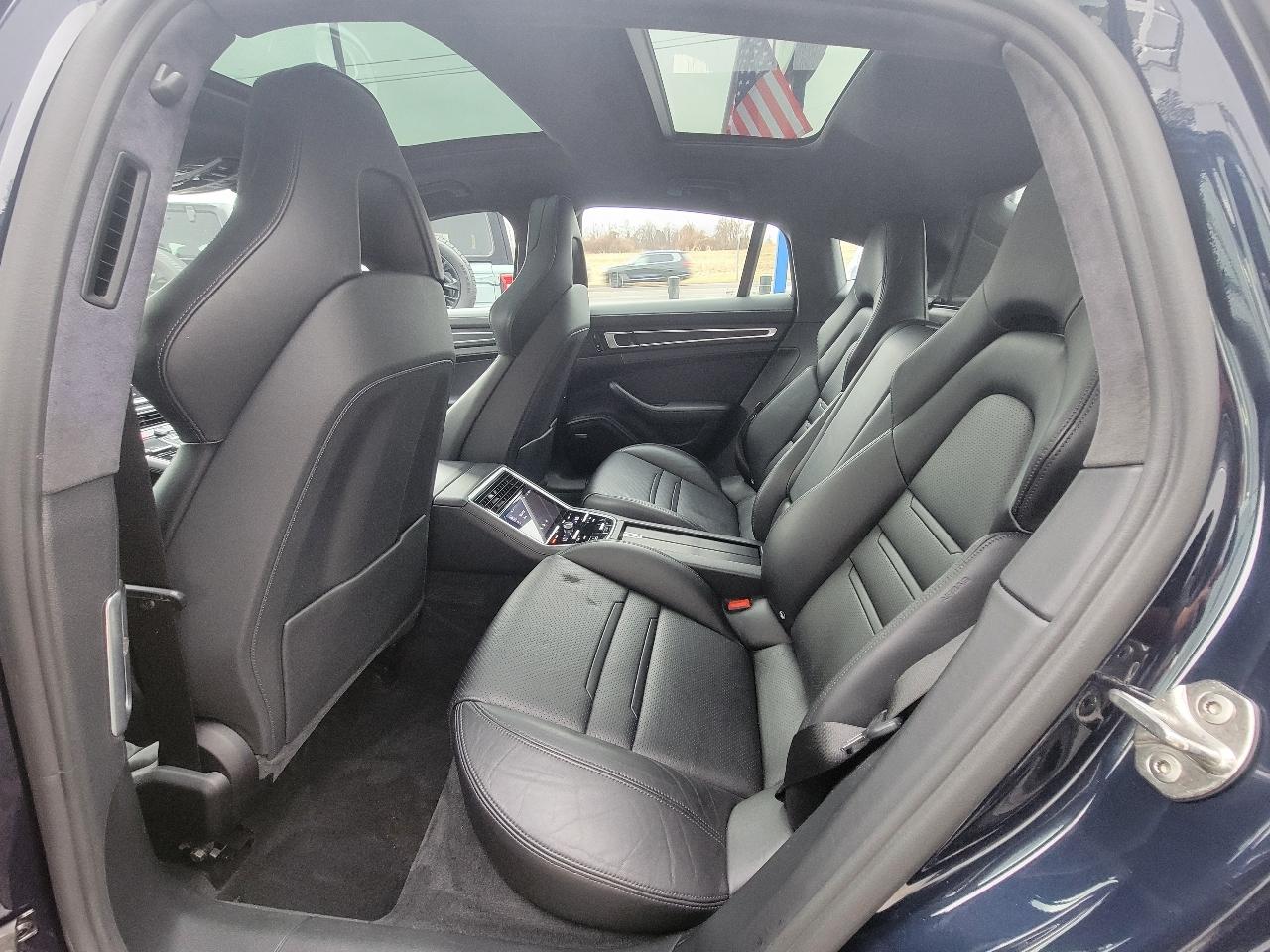 Porsche Panamera GTS AWD 2019