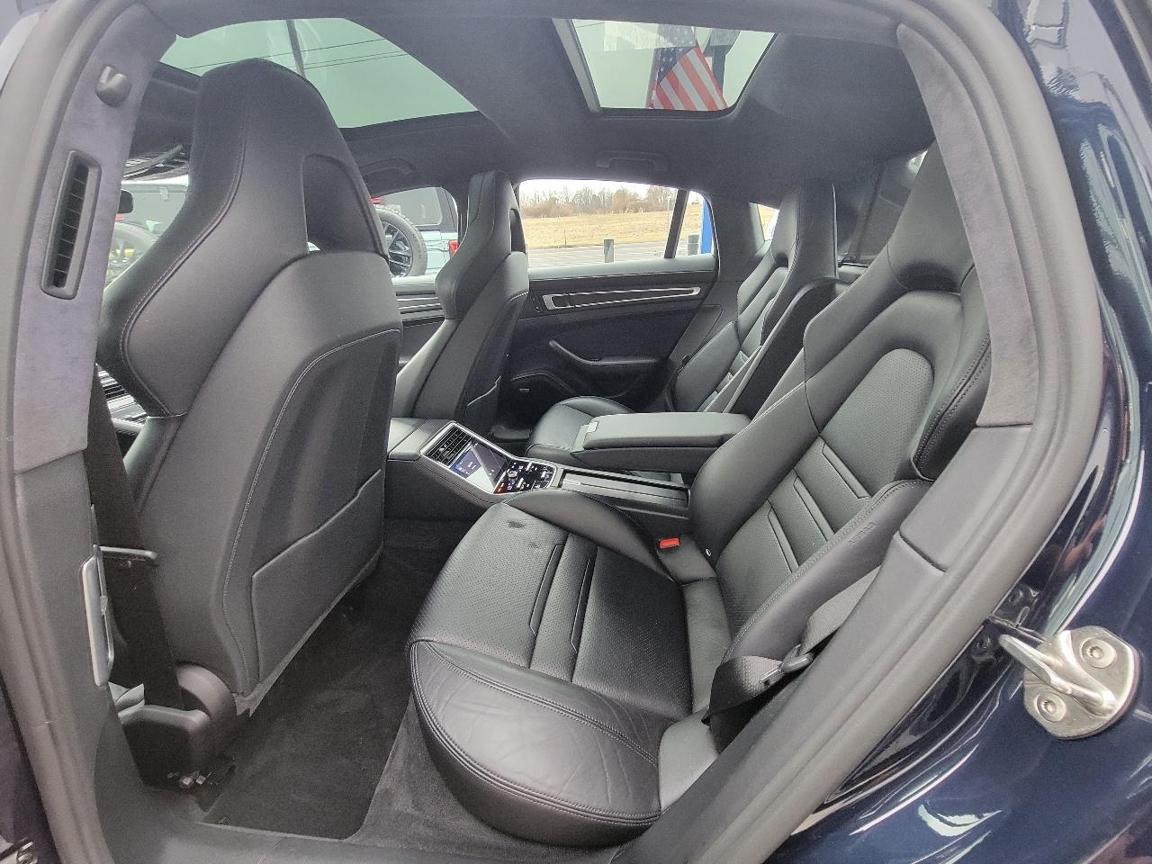 Porsche Panamera GTS AWD 2019