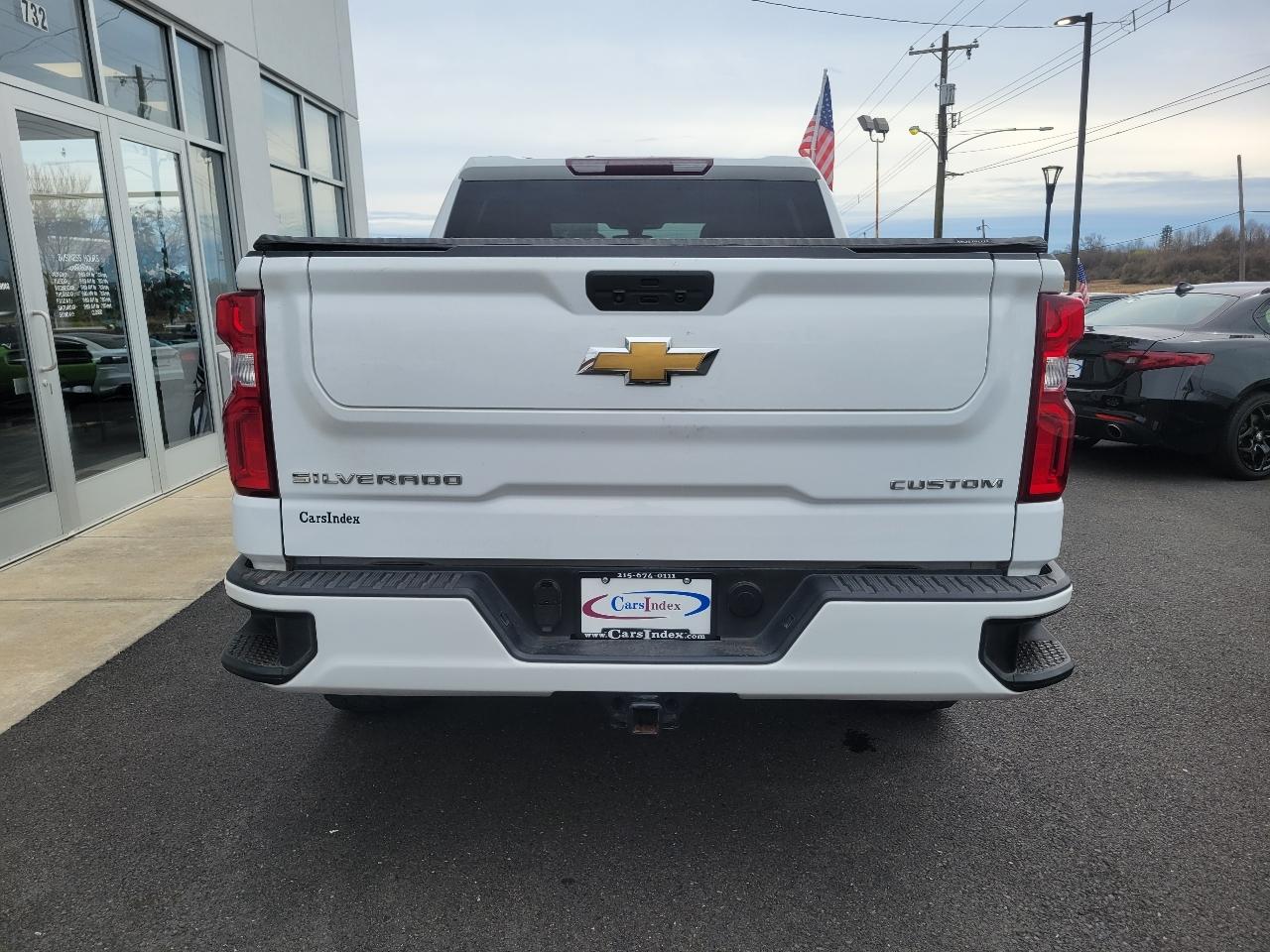 Chevrolet Silverado 1500 4WD Crew Cab 147" Custom 2021