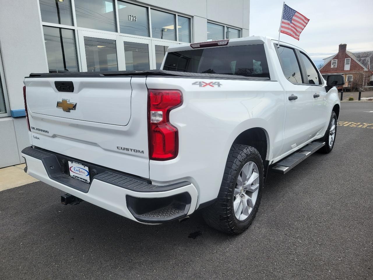 Chevrolet Silverado 1500 4WD Crew Cab 147" Custom 2021