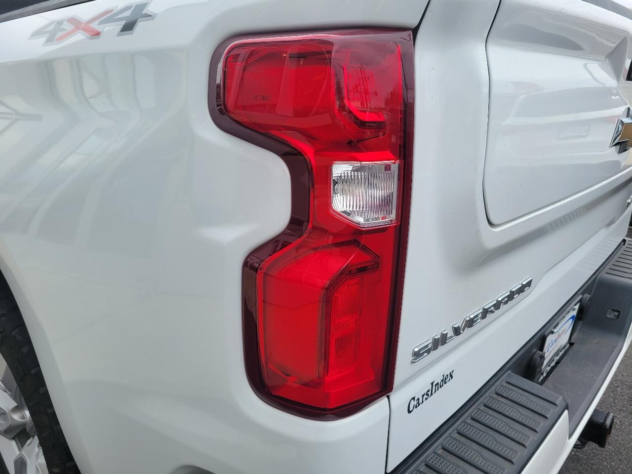 Chevrolet Silverado 1500 4WD Crew Cab 147" Custom 2021