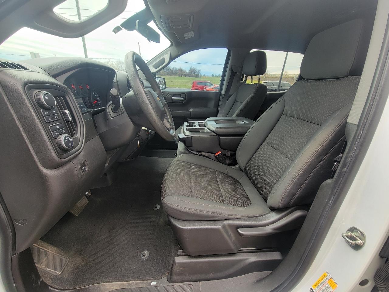 Chevrolet Silverado 1500 4WD Crew Cab 147" Custom 2021