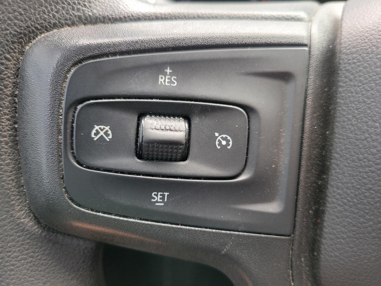 Chevrolet Silverado 1500 4WD Crew Cab 147" Custom 2021