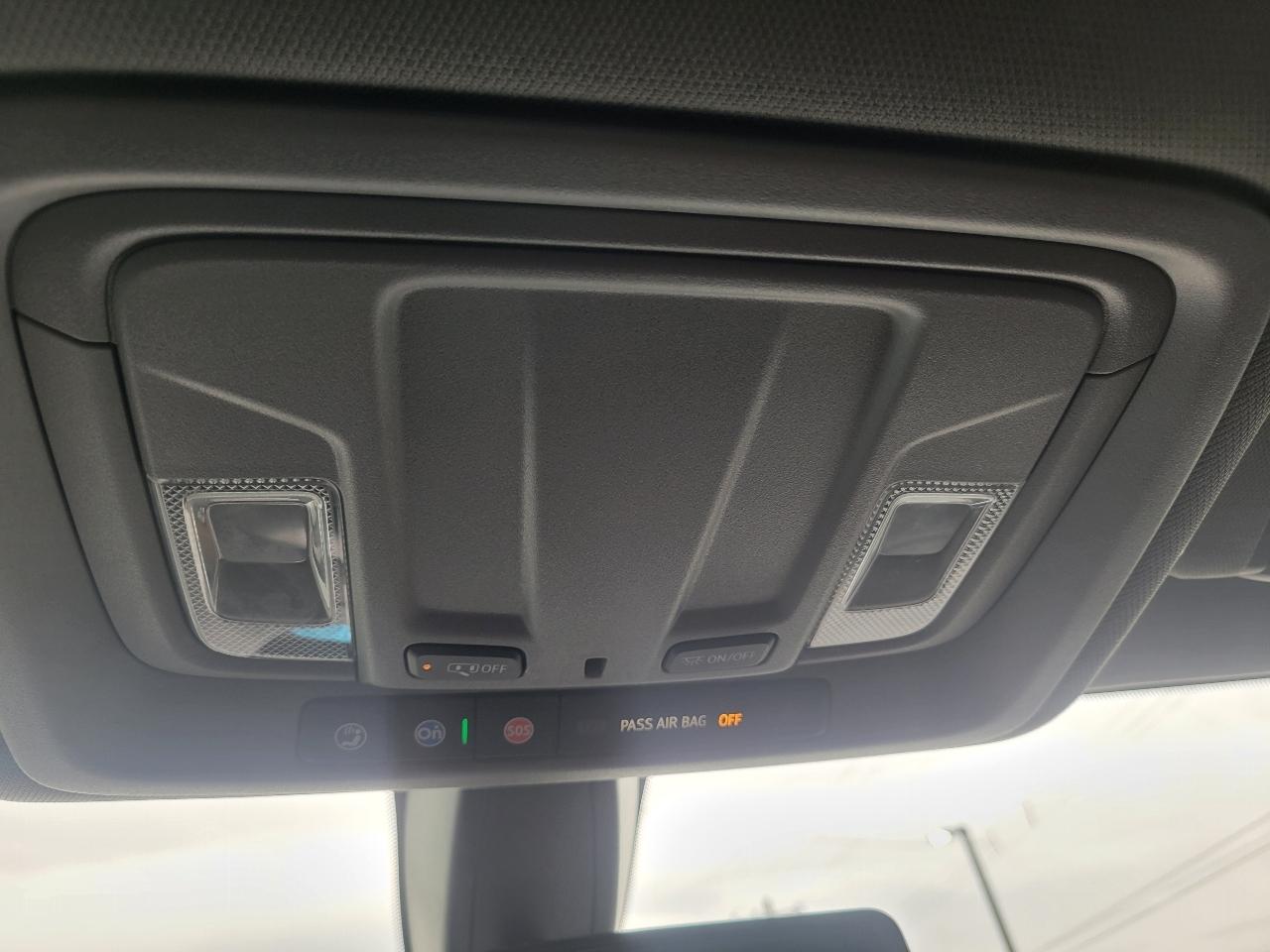 Chevrolet Silverado 1500 4WD Crew Cab 147" Custom 2021