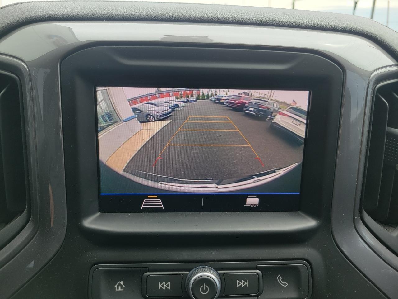 Chevrolet Silverado 1500 4WD Crew Cab 147" Custom 2021