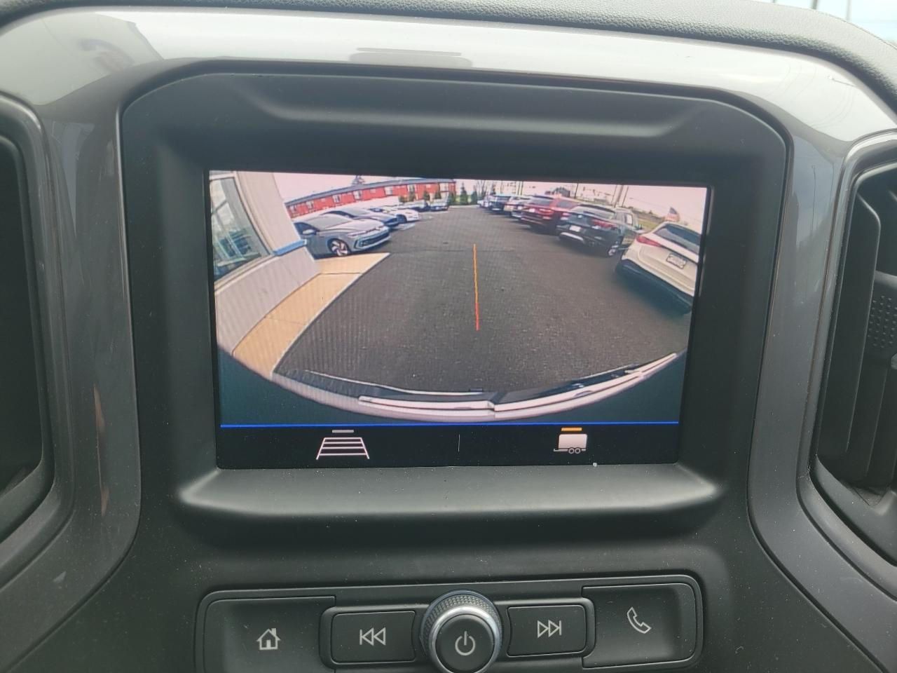 Chevrolet Silverado 1500 4WD Crew Cab 147" Custom 2021