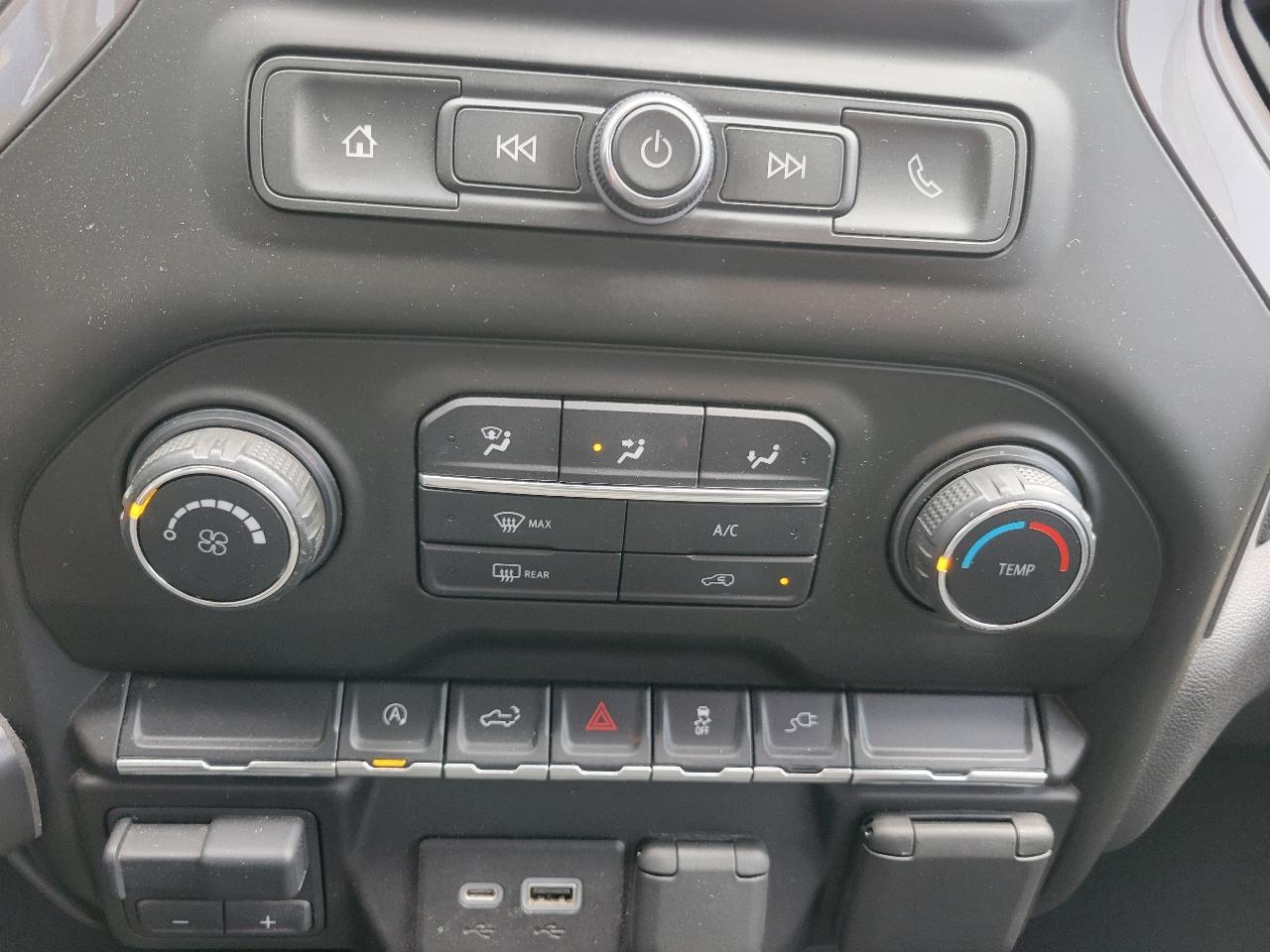 Chevrolet Silverado 1500 4WD Crew Cab 147" Custom 2021