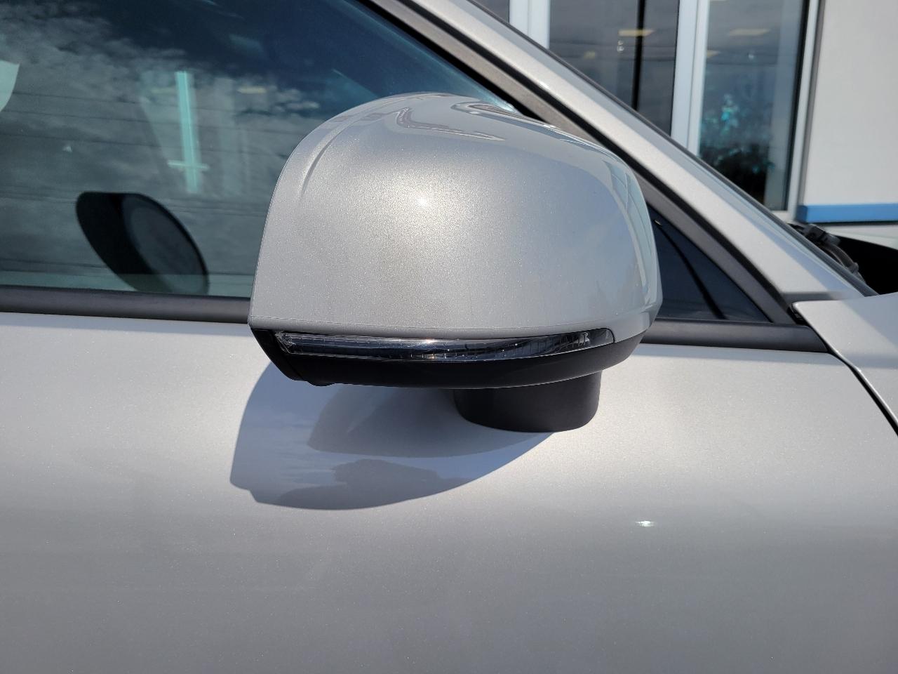 Volvo XC40 B5 AWD Core 2023