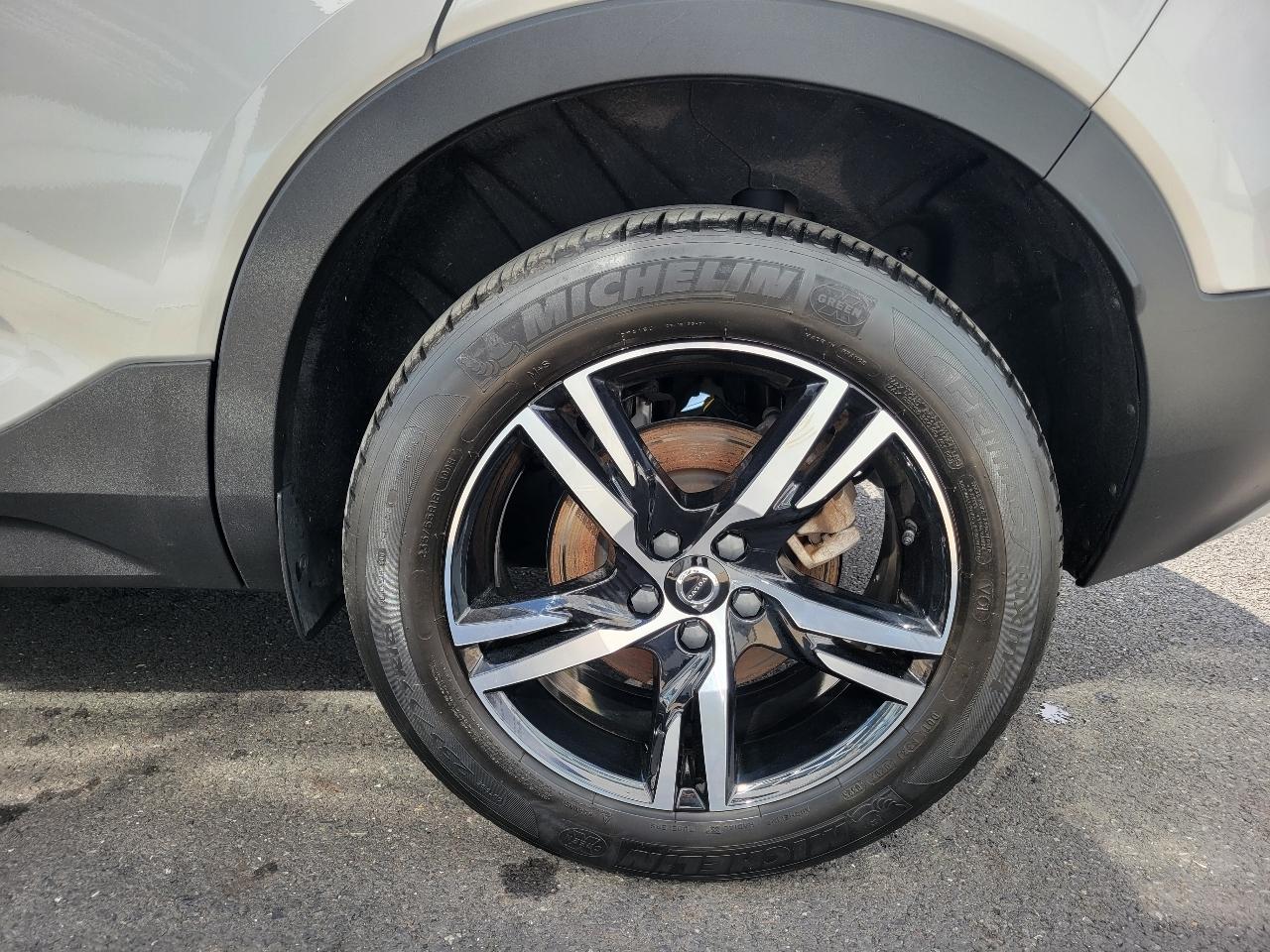 Volvo XC40 B5 AWD Core 2023