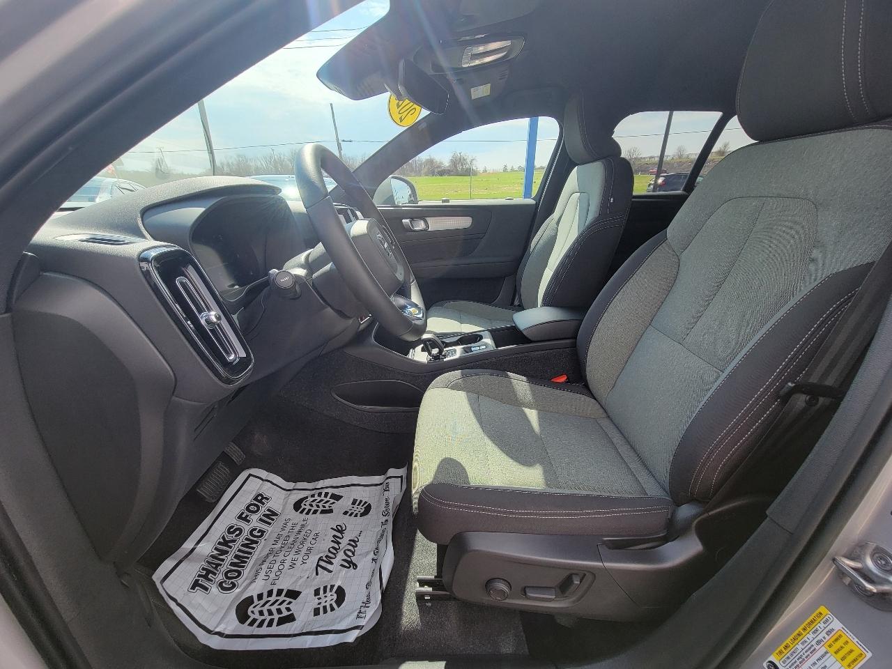 Volvo XC40 B5 AWD Core 2023