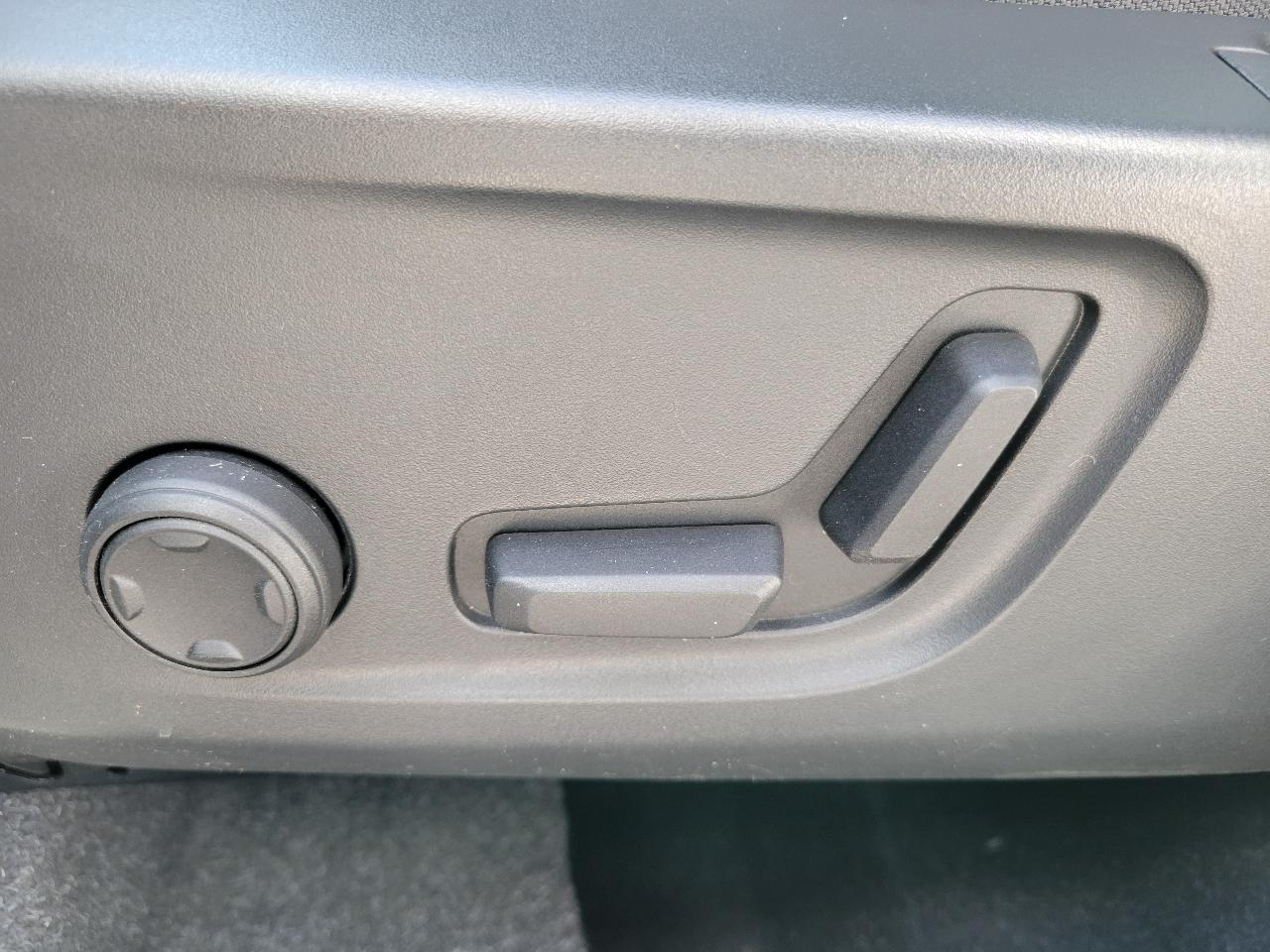 Volvo XC40 B5 AWD Core 2023