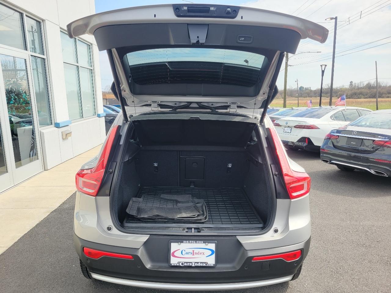 Volvo XC40 B5 AWD Core 2023