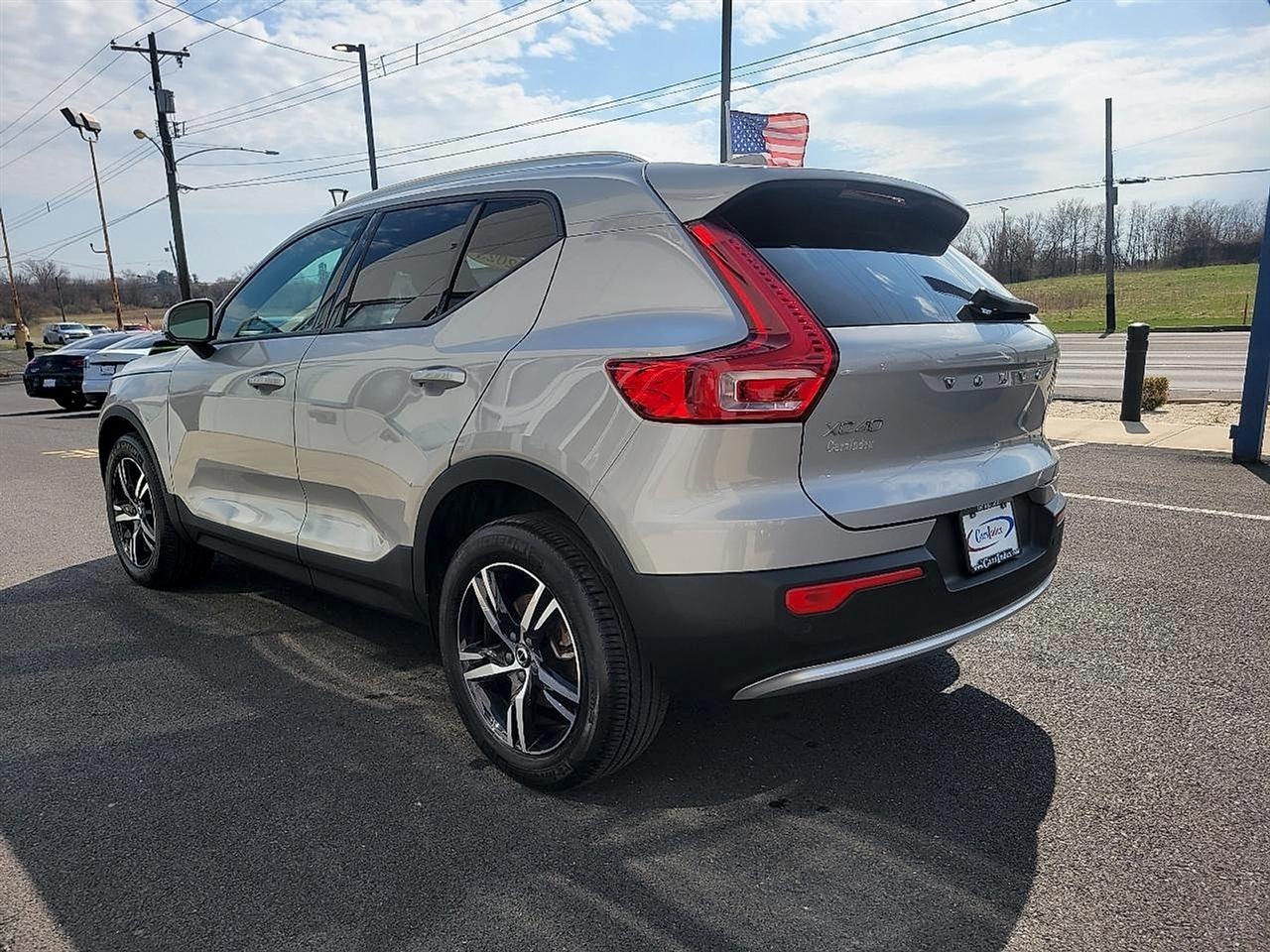 Volvo XC40 B5 AWD Core 2023