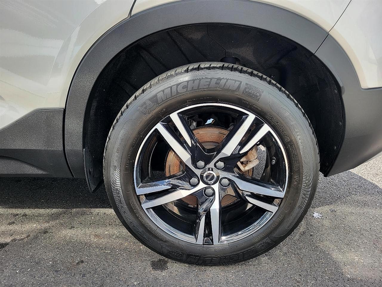 Volvo XC40 B5 AWD Core 2023
