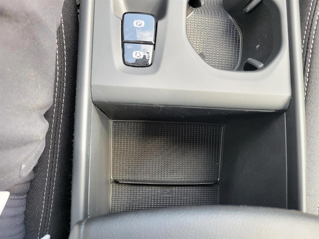 Volvo XC40 B5 AWD Core 2023