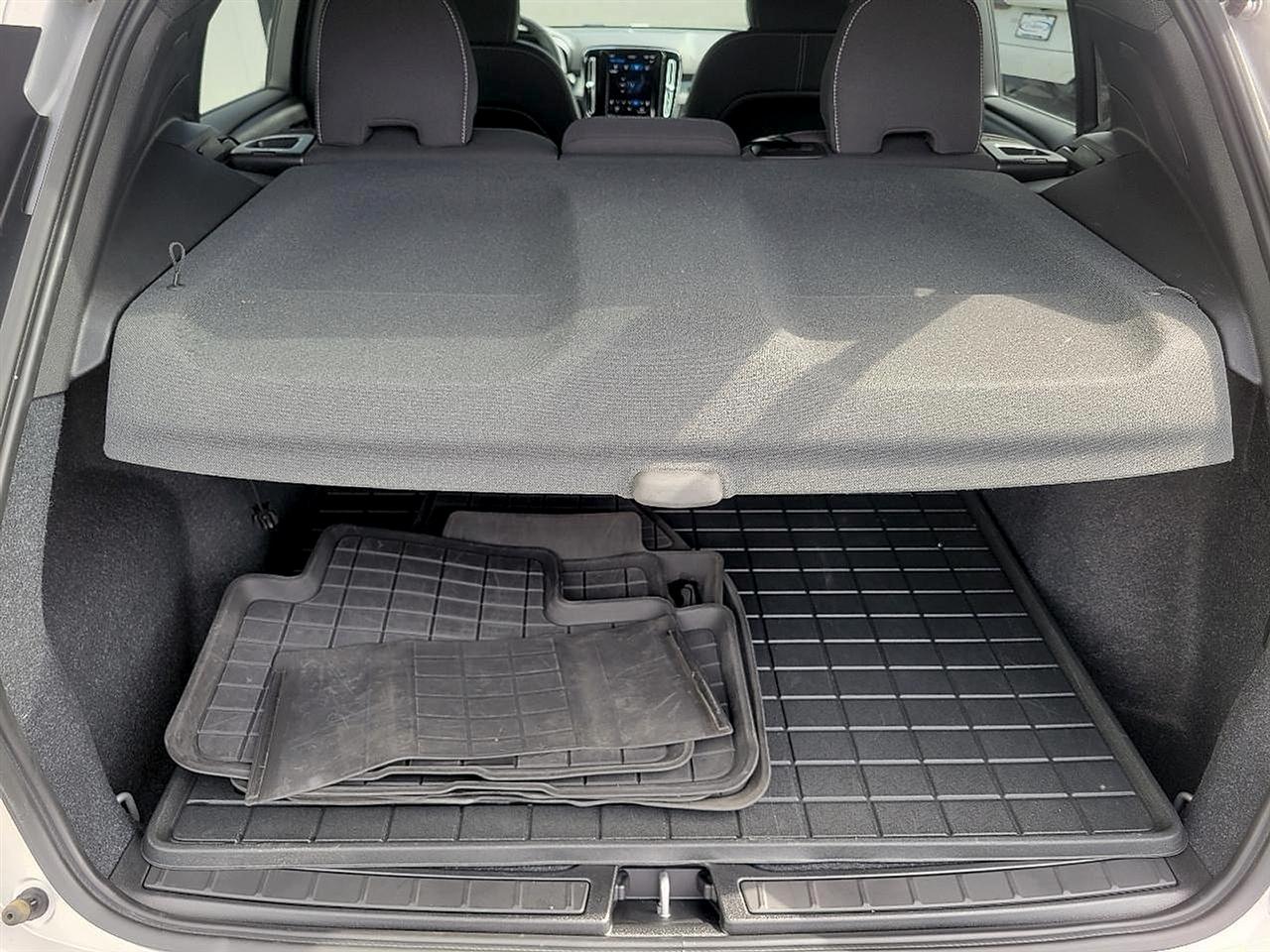 Volvo XC40 B5 AWD Core 2023