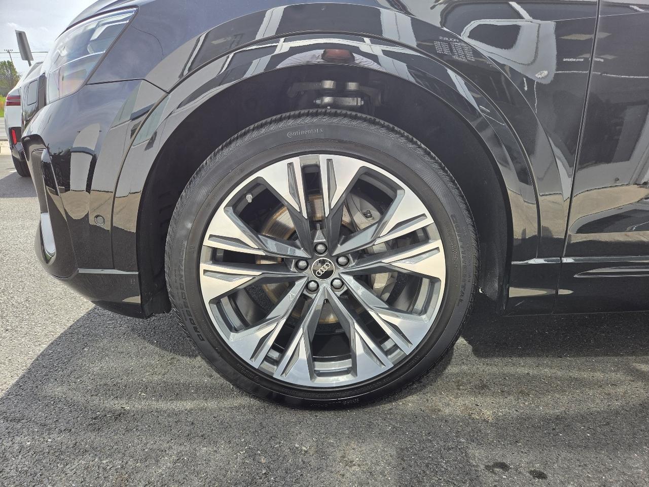 Audi Q8 Premium 55 TFSI quattro 2025