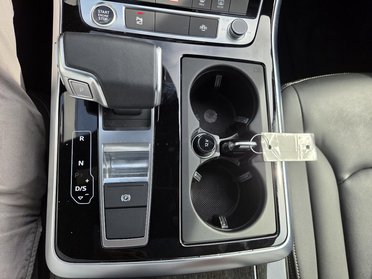 Audi Q8 Premium 55 TFSI quattro 2025