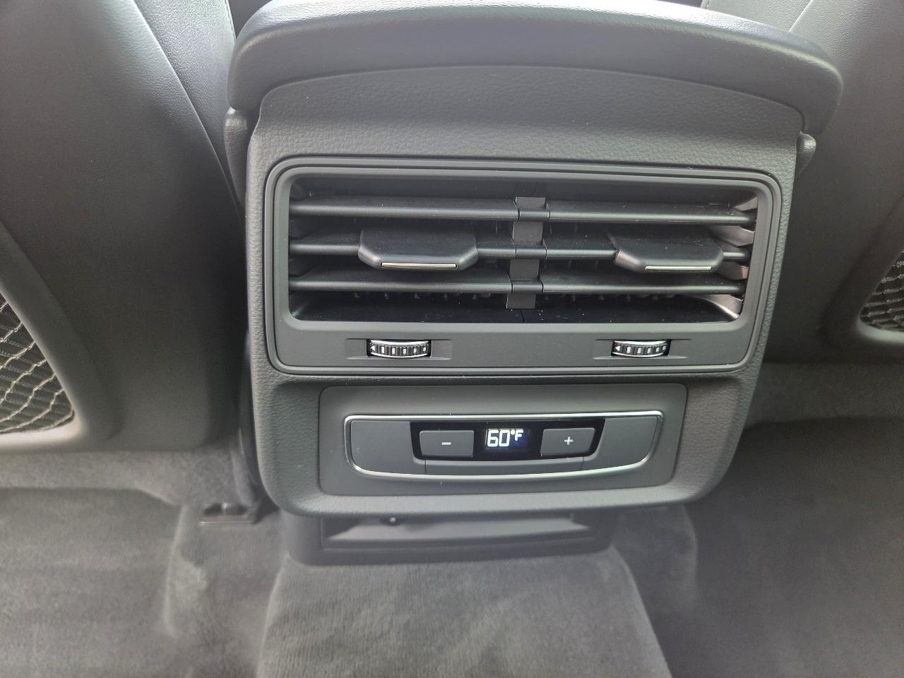 Audi Q8 Premium 55 TFSI quattro 2025