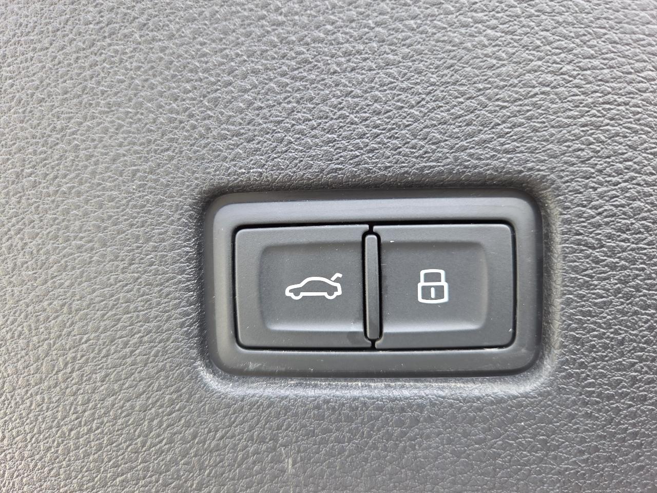 Audi Q8 Premium 55 TFSI quattro 2025